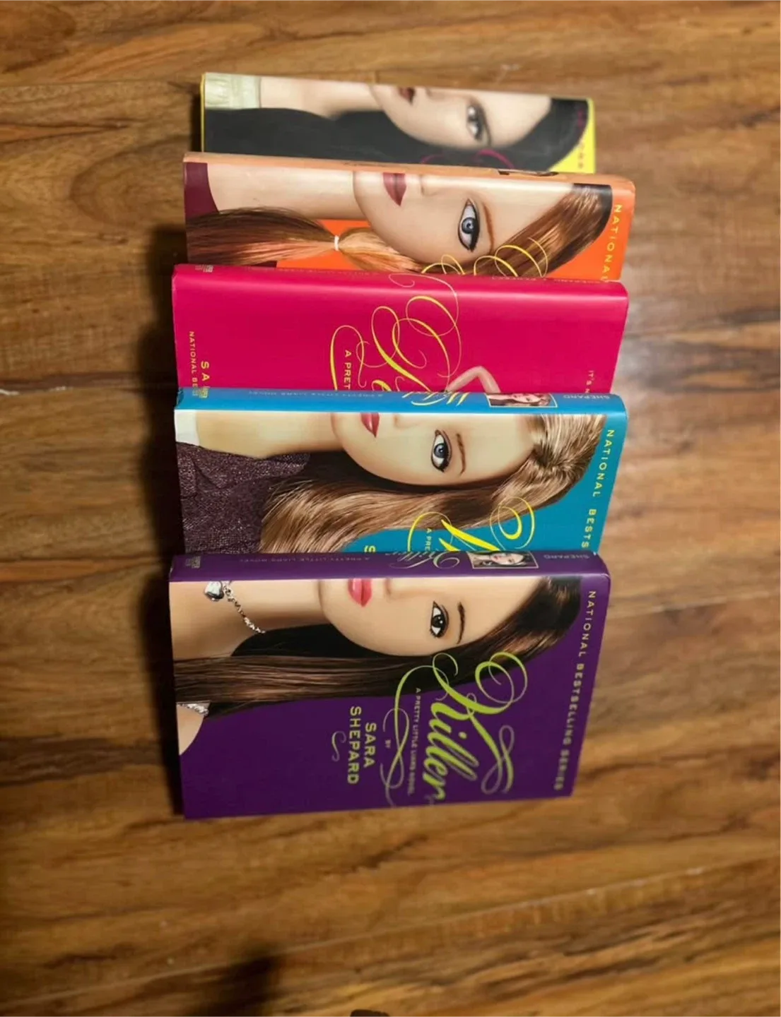 Pretty Little Liars Book Series by Sara Shepard image indicator(2)