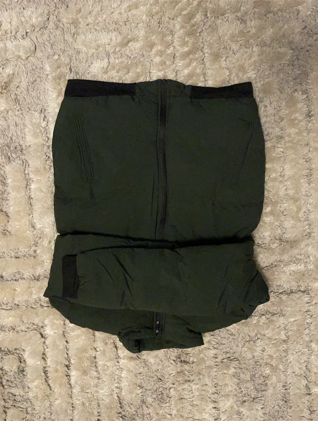 Puffer Jacket - Olive Green Both man & women