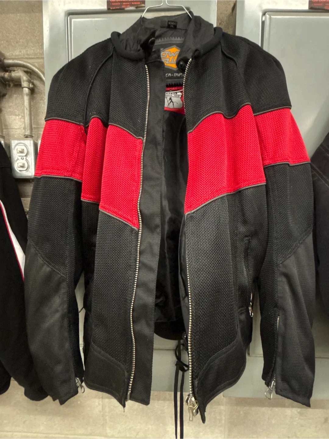 Power Trip Motorcycle Jacket, Black & Red image indicator(2)