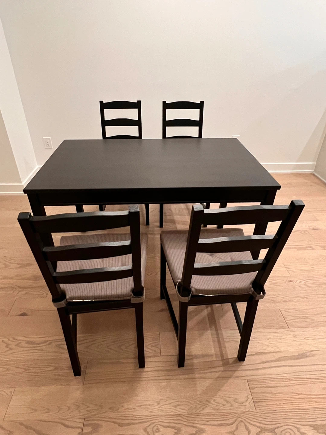 IKEA JOKKMOKK Dining Table with 4 Chairs - photo 4