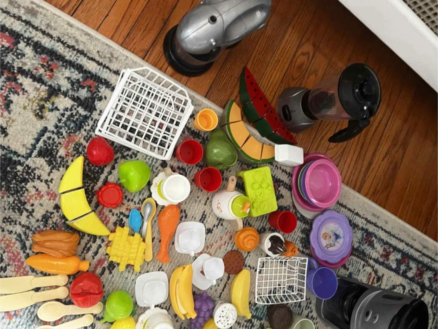 Play Kitchen Accessories image indicator(6)