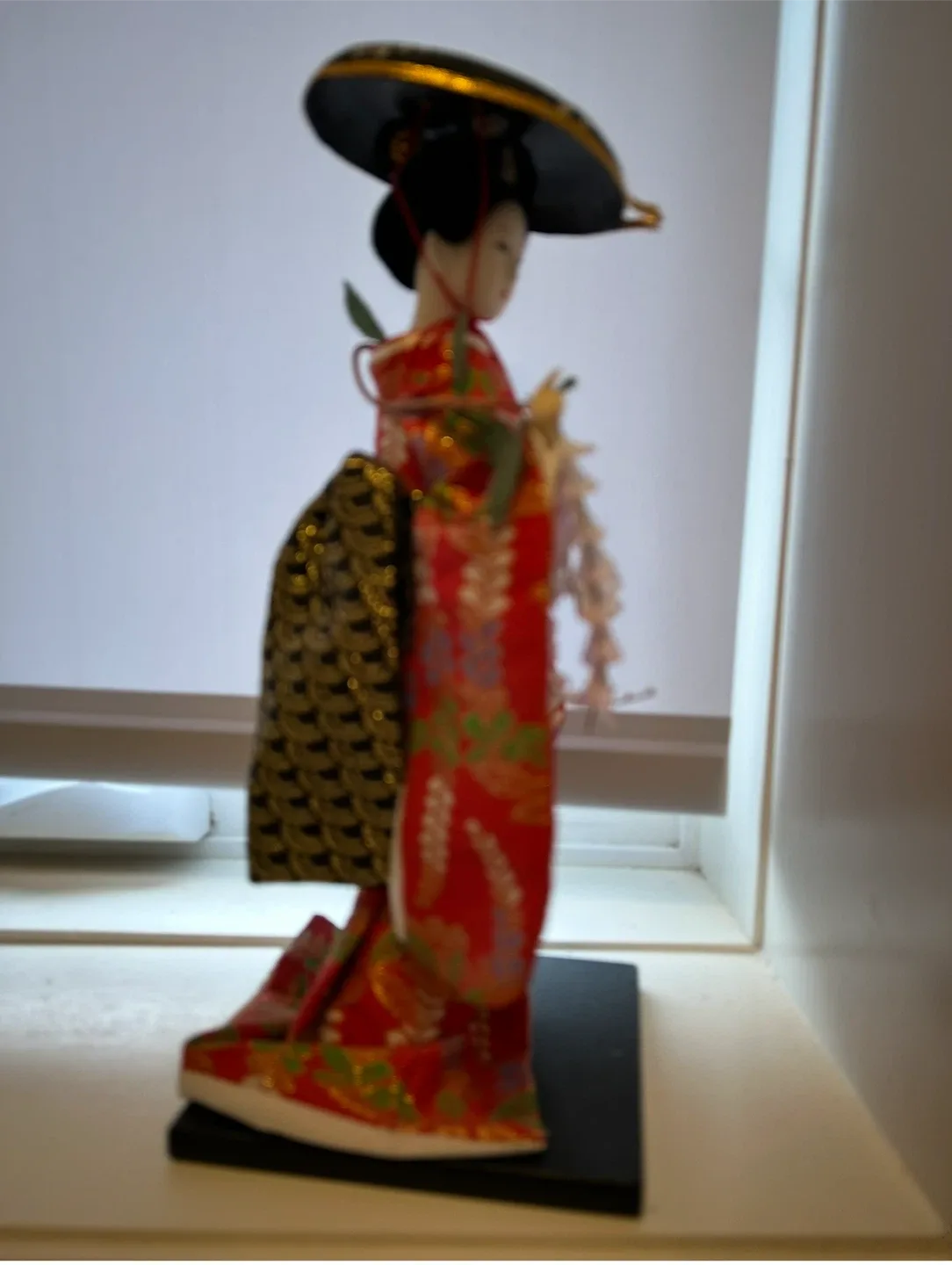 Japanese Geisha Doll in Red and Gold Kimono image indicator(3)