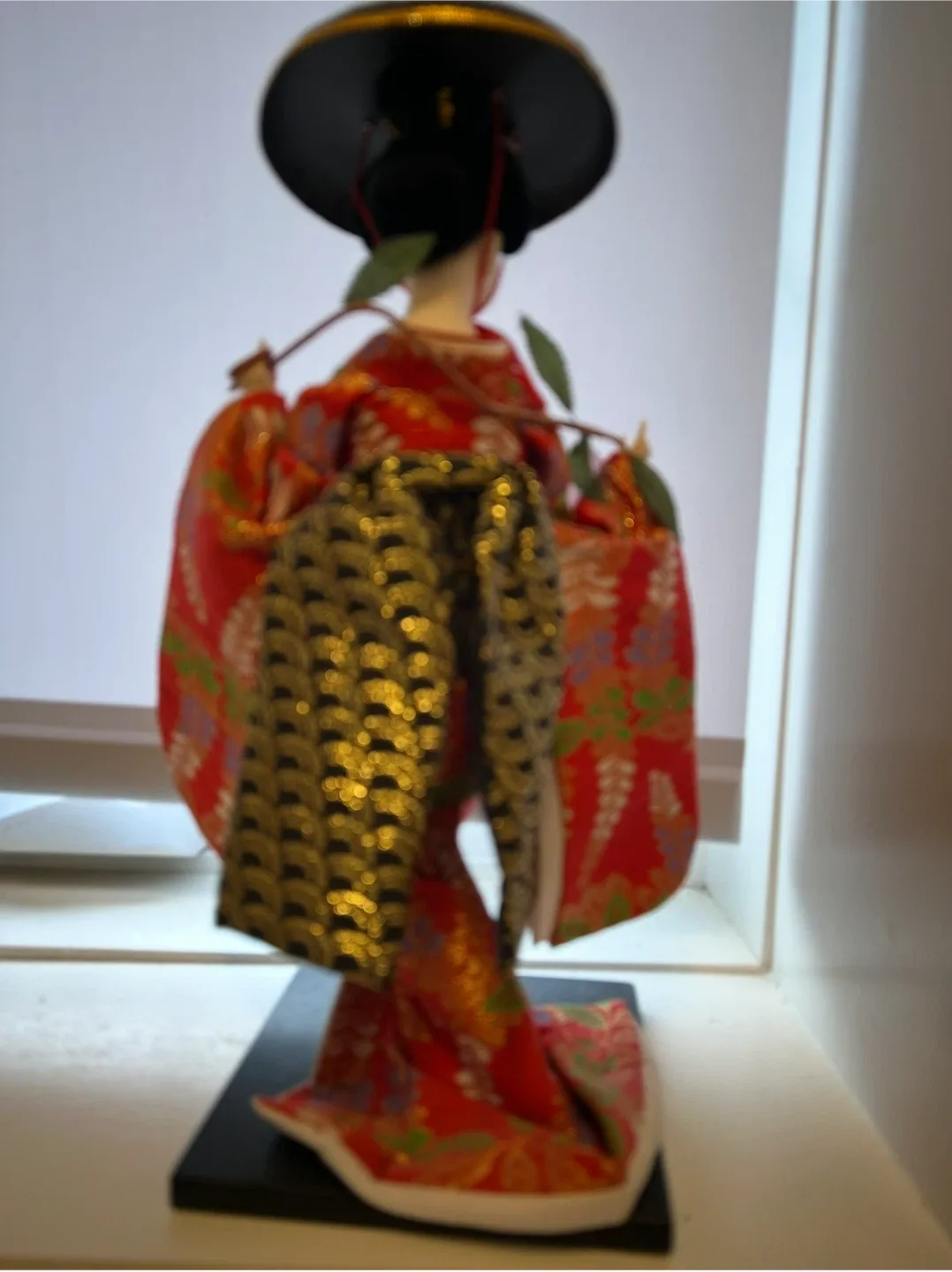 Japanese Geisha Doll in Red and Gold Kimono image indicator(4)
