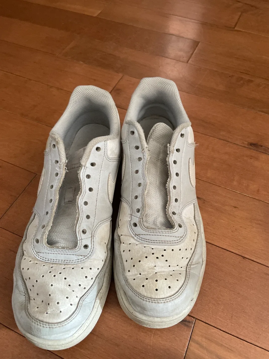 Nike Court Vision Low Sneakers image indicator(2)