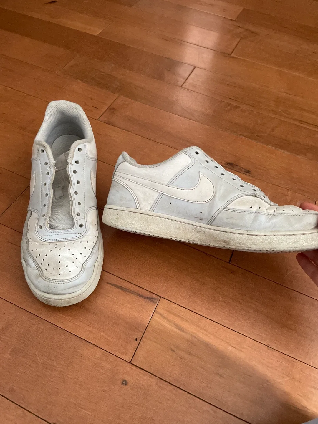 Nike Court Vision Low Sneakers image indicator(3)