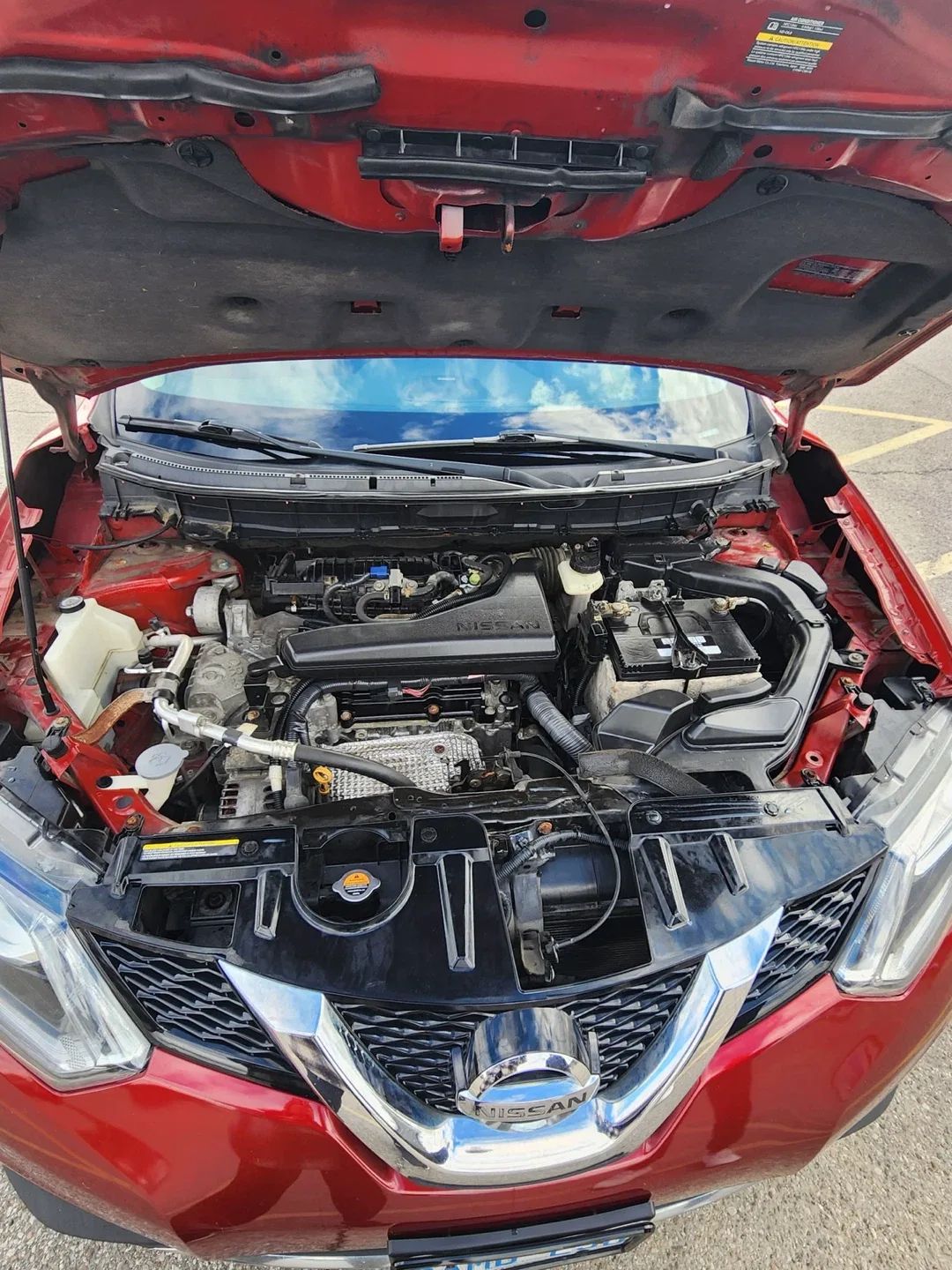 Red Nissan Rogue AWD SUV image indicator(6)