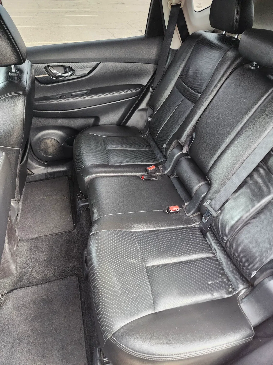 Red Nissan Rogue AWD SUV image indicator(9)