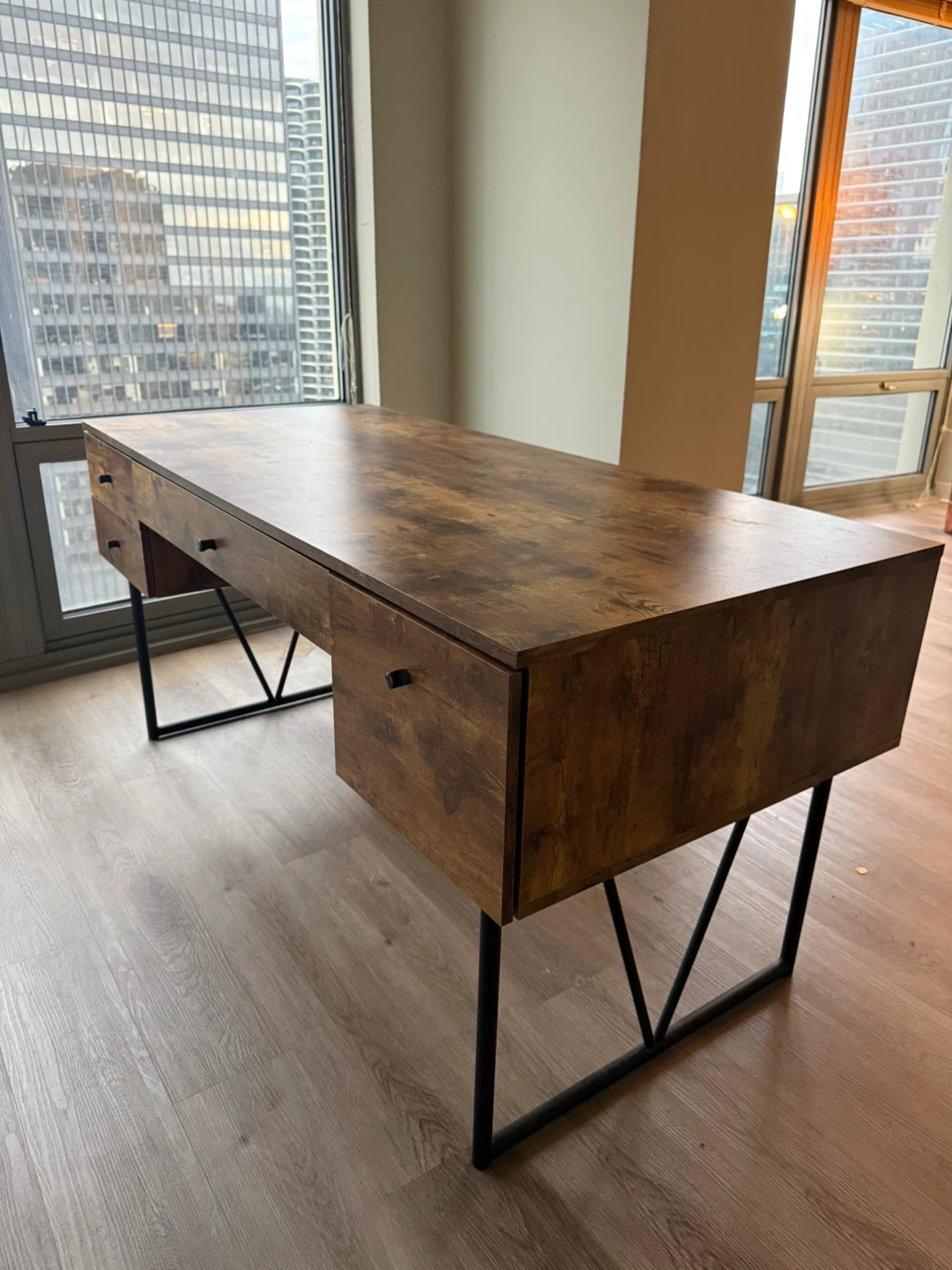 Mid Century Style  Hardwood Desk - FREE Chair - MUST GO TODAY! - photo 3