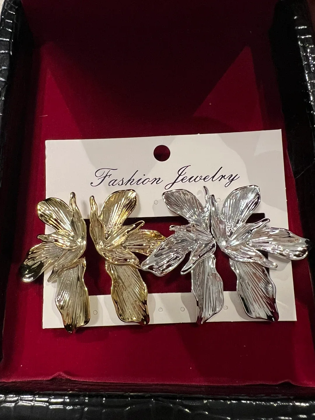 Fashion Jewelry Flower Earrings thumbnail