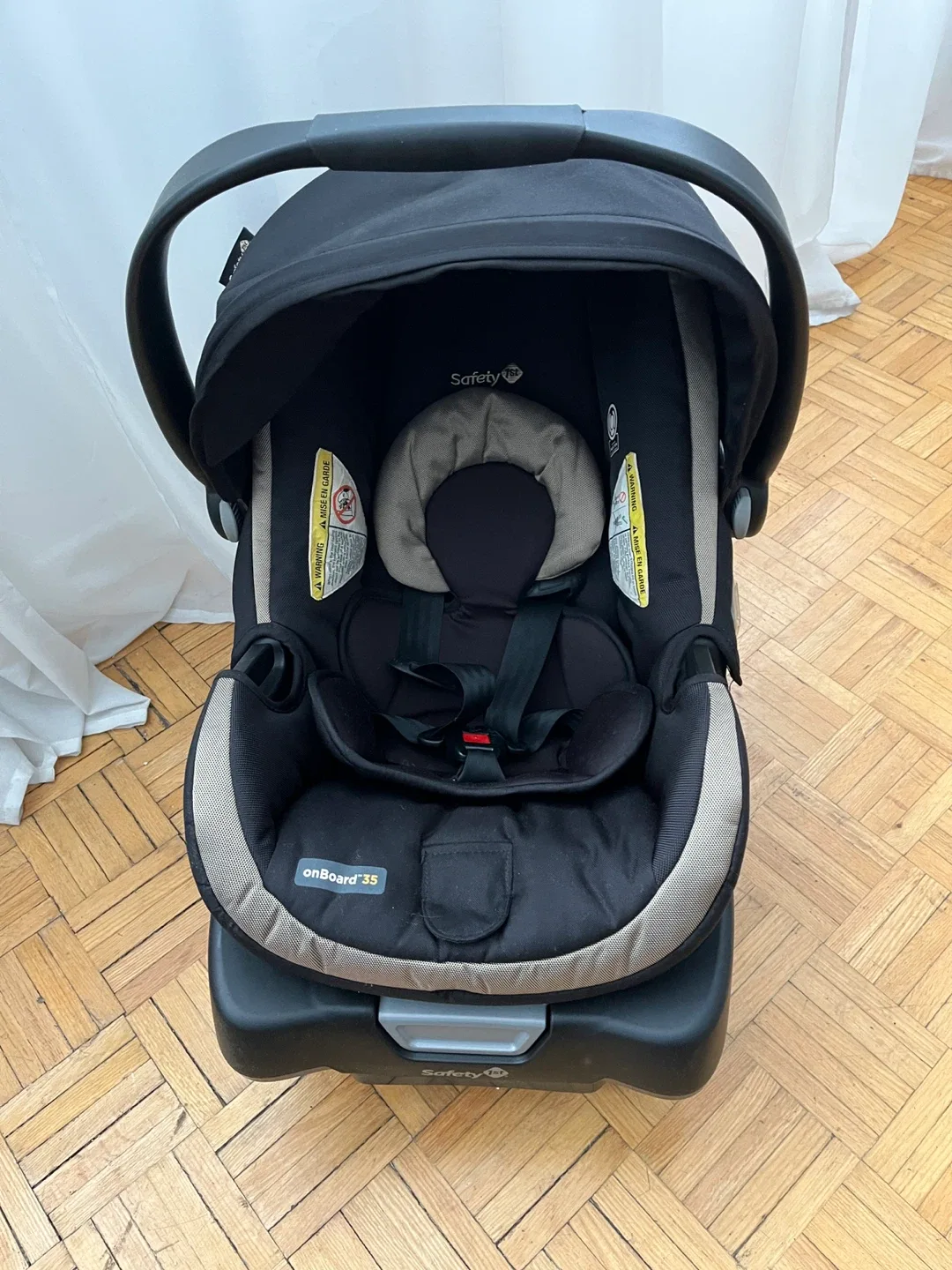 Safety 1st OnBoard 35 Infant Car Seat image indicator(5)