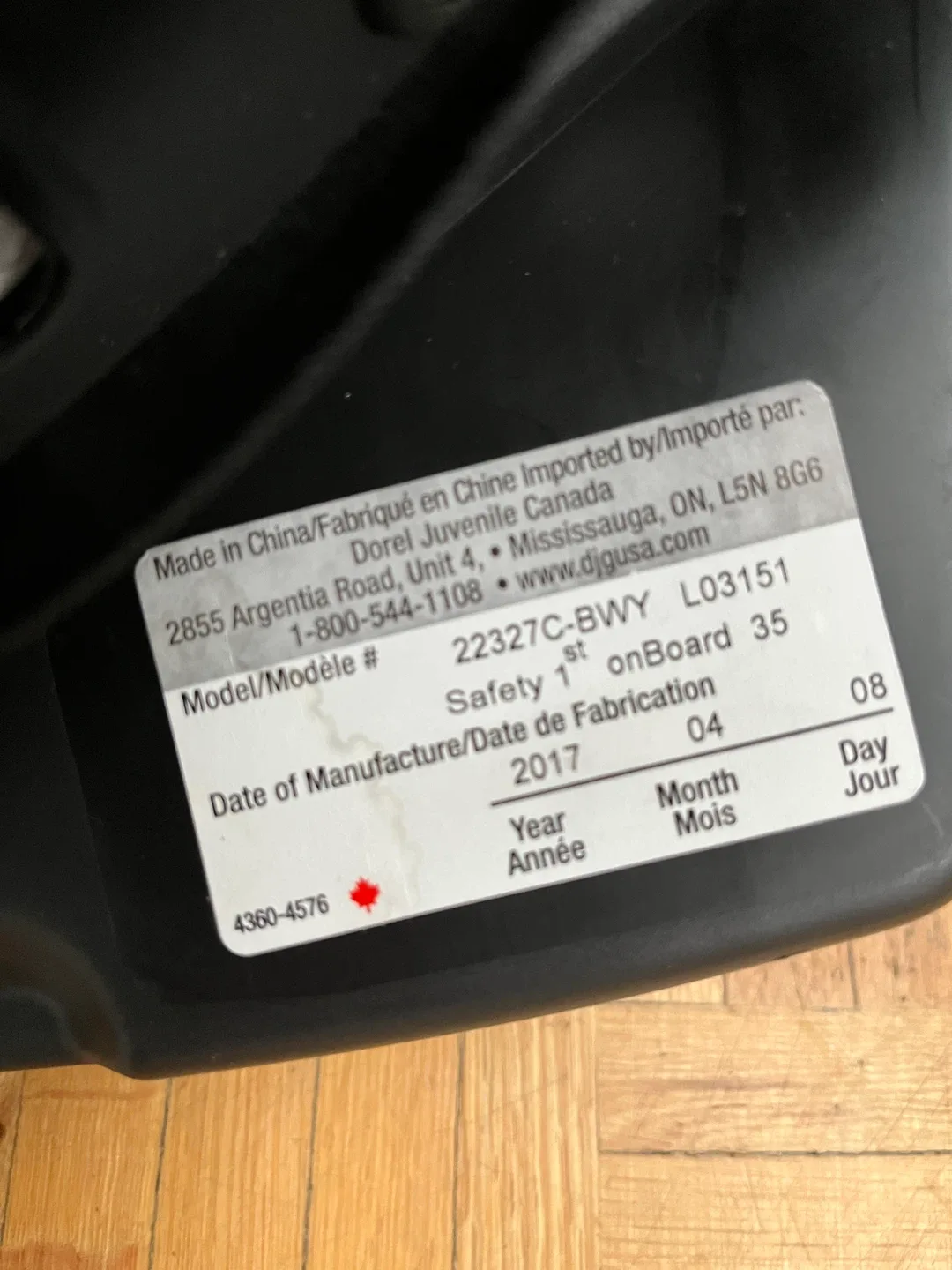 Safety 1st OnBoard 35 Infant Car Seat image indicator(8)