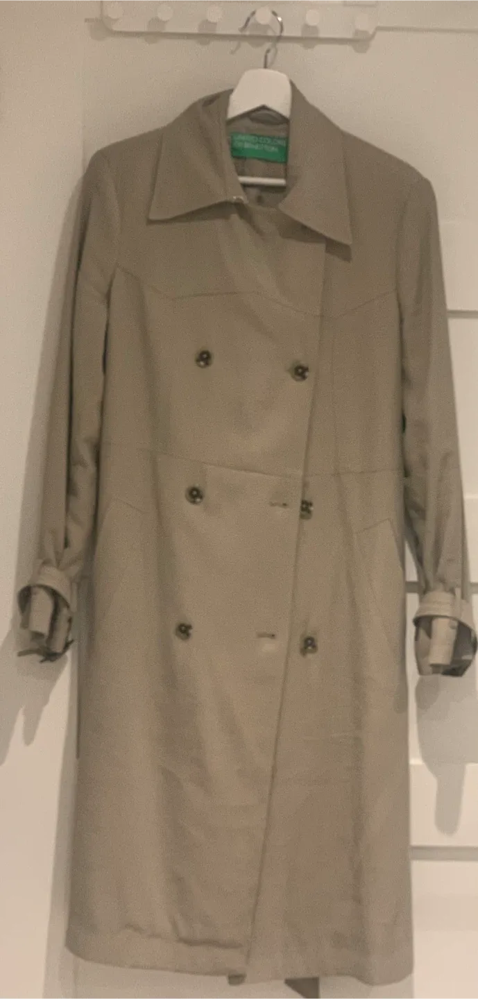 United Colors of Benetton Trench Coat - Size S image indicator(2)