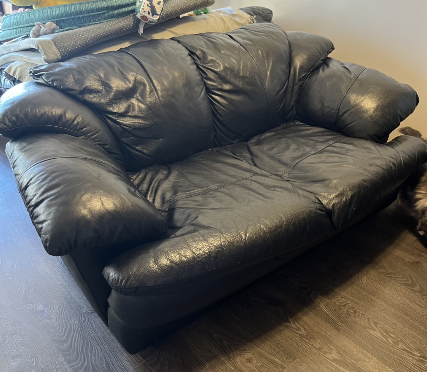 Black Leather Loveseat Sofa - photo 3