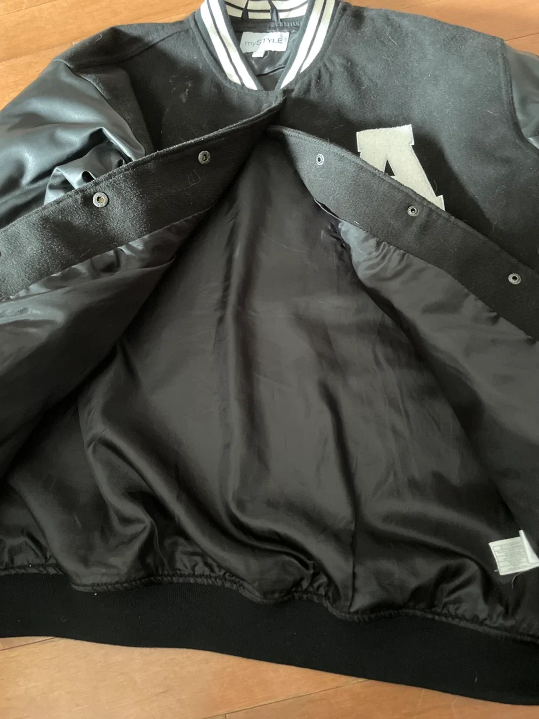 mySTYLE Varsity Jacket - Size M/M image indicator(3)