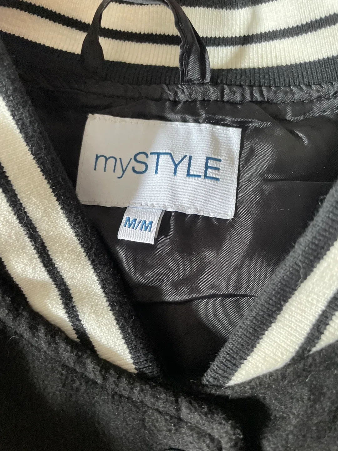 mySTYLE Varsity Jacket - Size M/M image indicator(2)