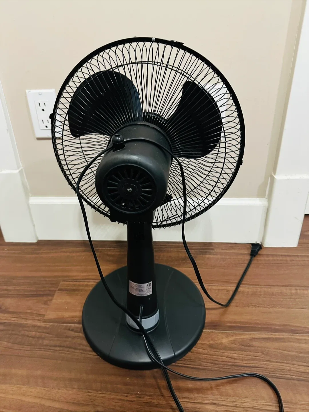 Black Table Fan image indicator(3)