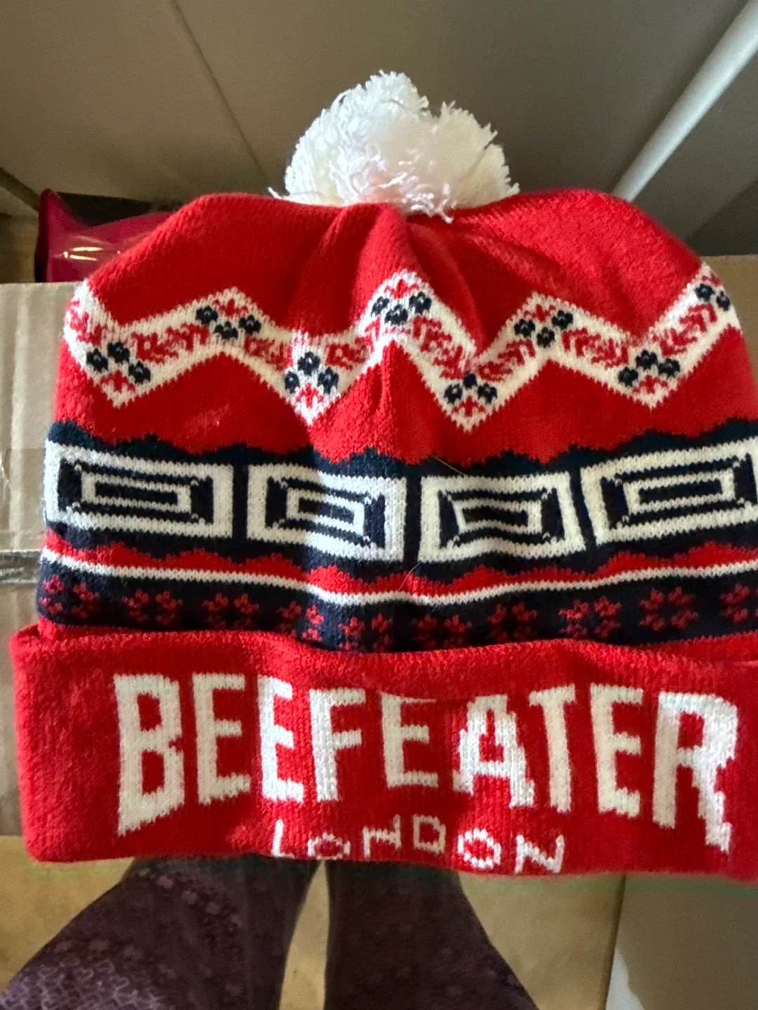 Beefeater London Bonus Toque - New image indicator(2)