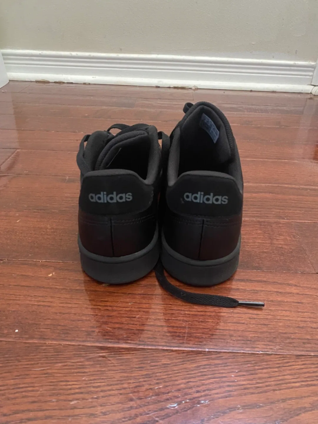 Adidas Advantage Black Sneakers image indicator(3)