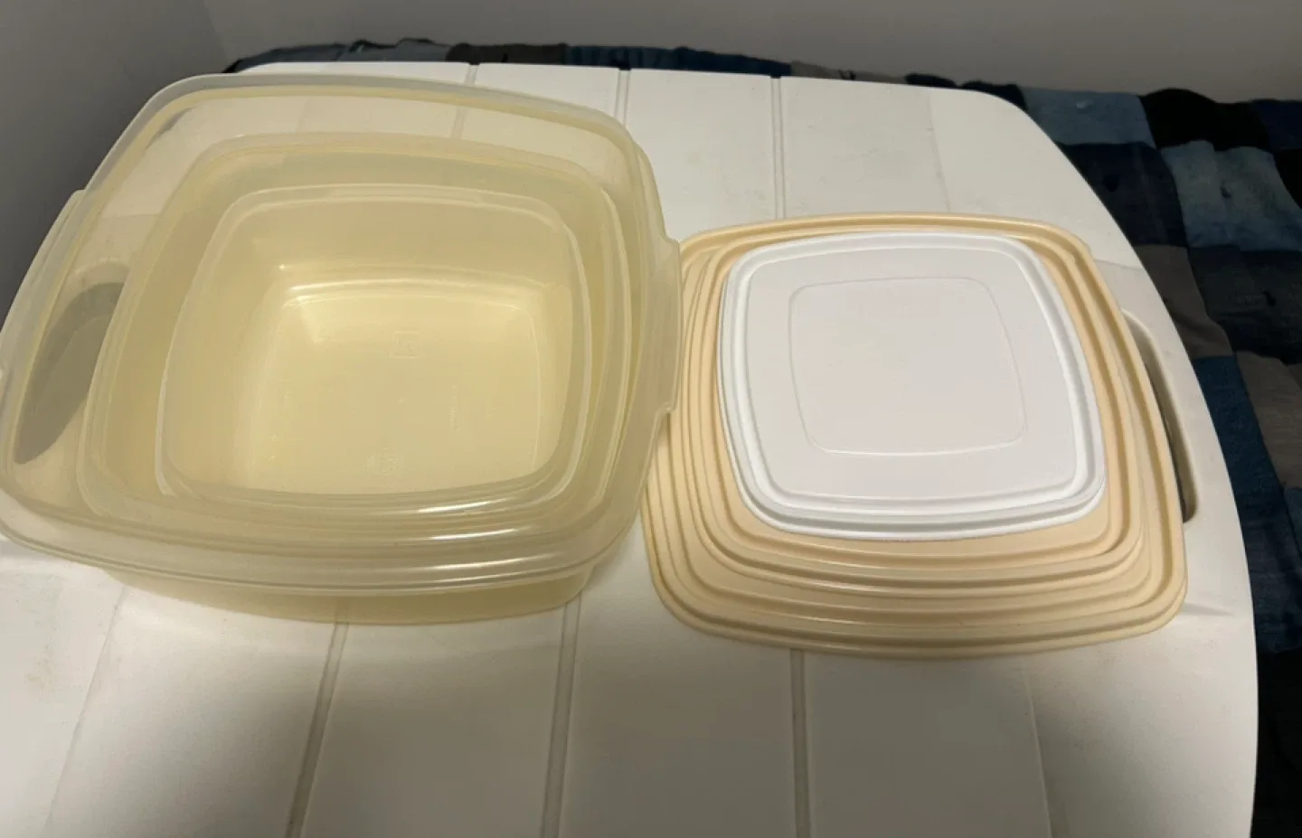 Vintage Mixed Rubbermaid Lot image indicator(4)