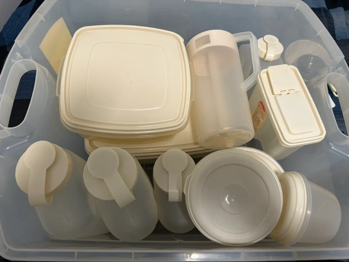 Vintage Mixed Rubbermaid Lot image indicator(5)