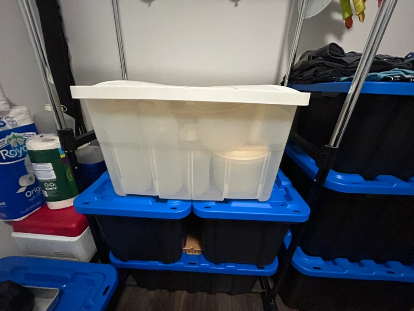 Vintage Mixed Rubbermaid Lot image indicator(6)