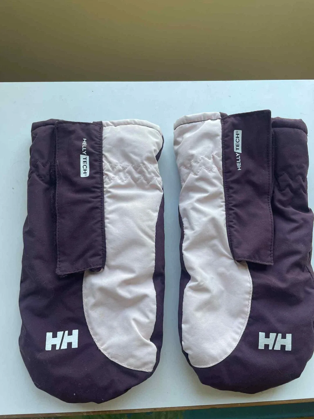 Helly Hansen mittens