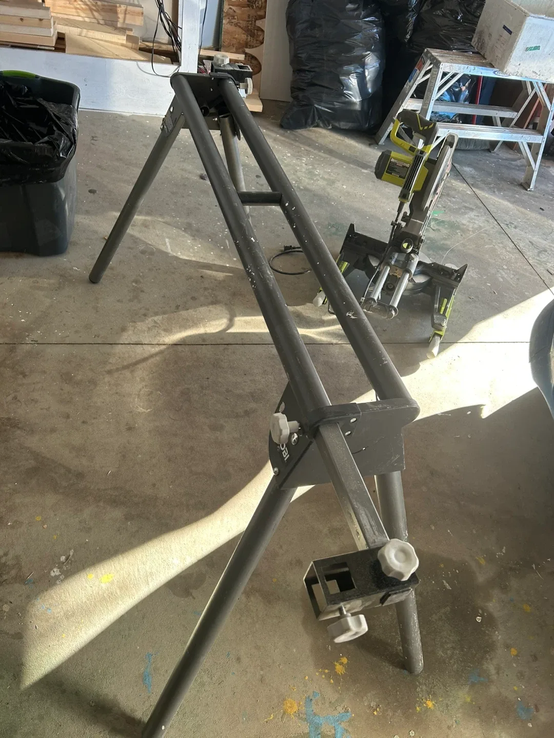 Ryobi Miter Saw with Stand image indicator(6)