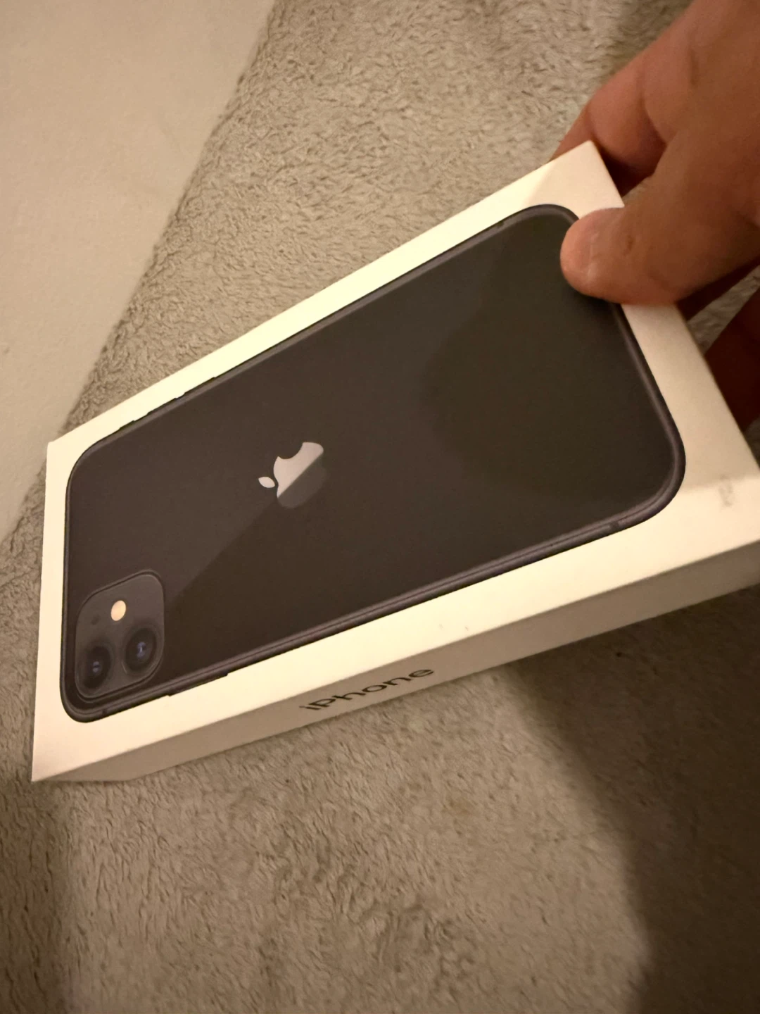 iPhone 11 - Black - photo 3