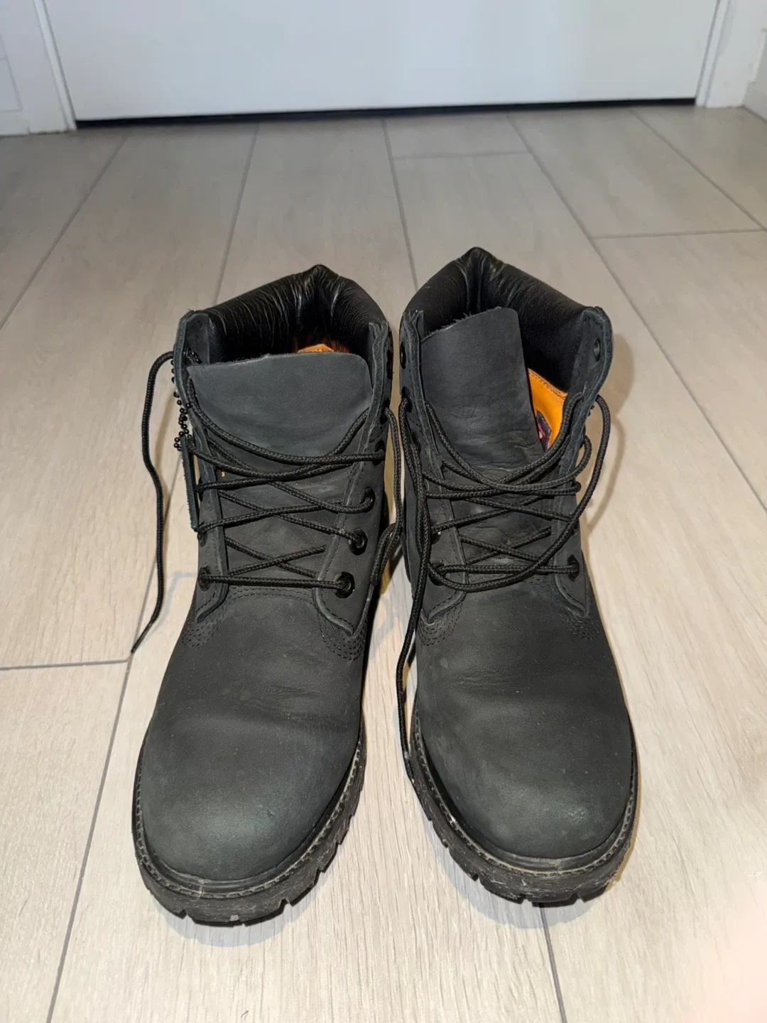 Barely Worn Timberland Black Winter Boots image indicator(4)
