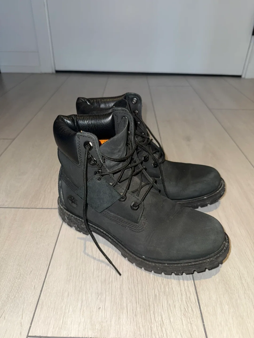 Barely Worn Timberland Black Winter Boots thumbnail