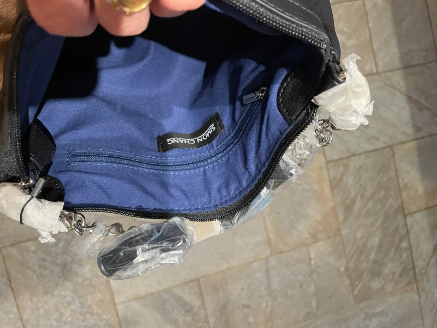 Simon Chang Black Quilted Shoulder Bag image indicator(2)