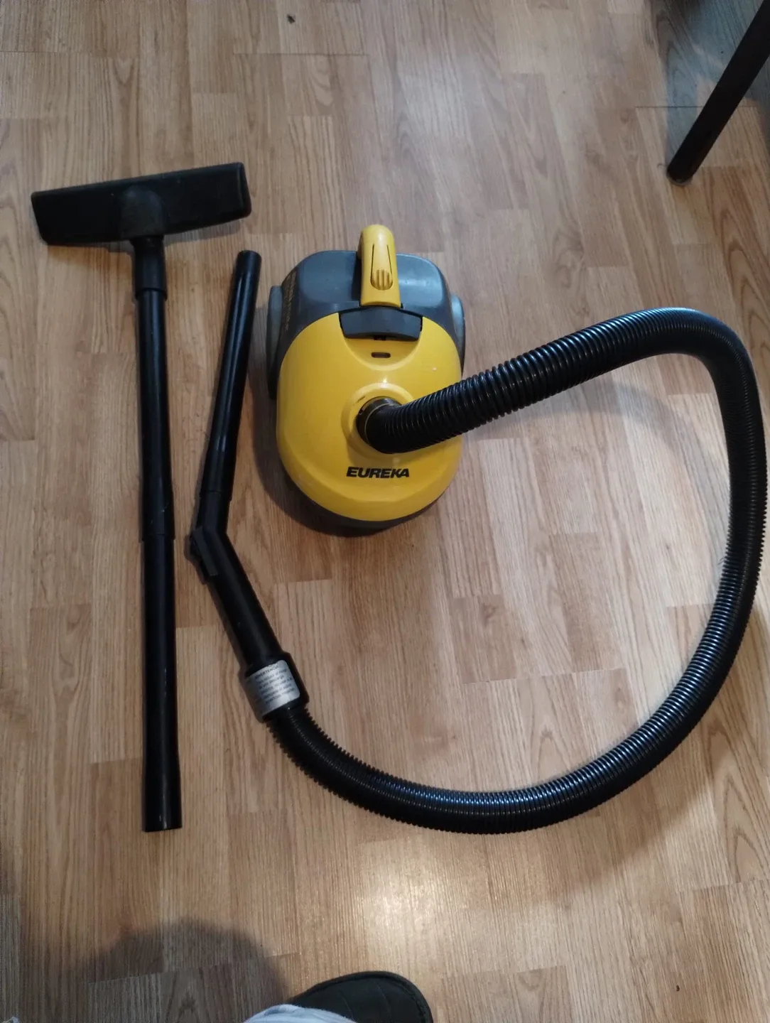 Eureka Mini Mite Super Lite Vacuum image indicator(3)