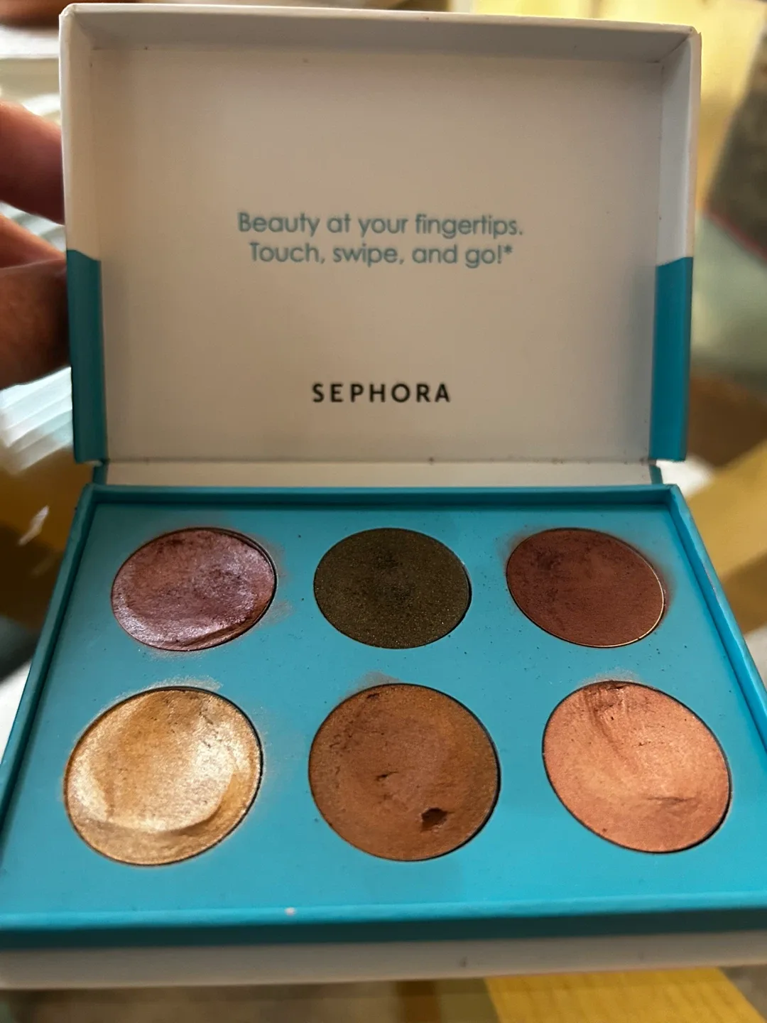 Sephora SClean Bouncy Eyeshadow Palette image indicator(3)