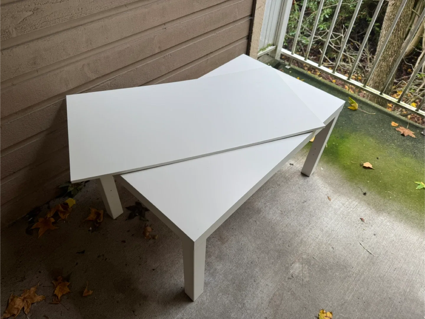 Ikea White Coffee Table (Large) image indicator(5)