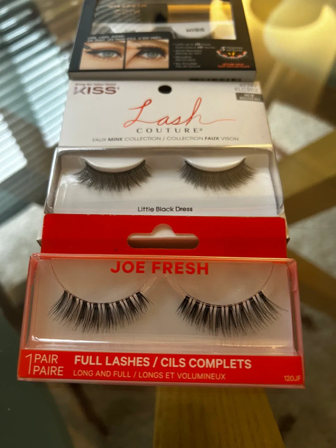 New KISS Magnetic Eyeliner & Lashes + Joe Fresh Lashes image indicator(4)