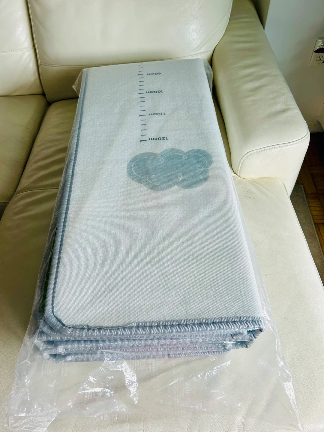 Folding Play Mat - open box new in pack