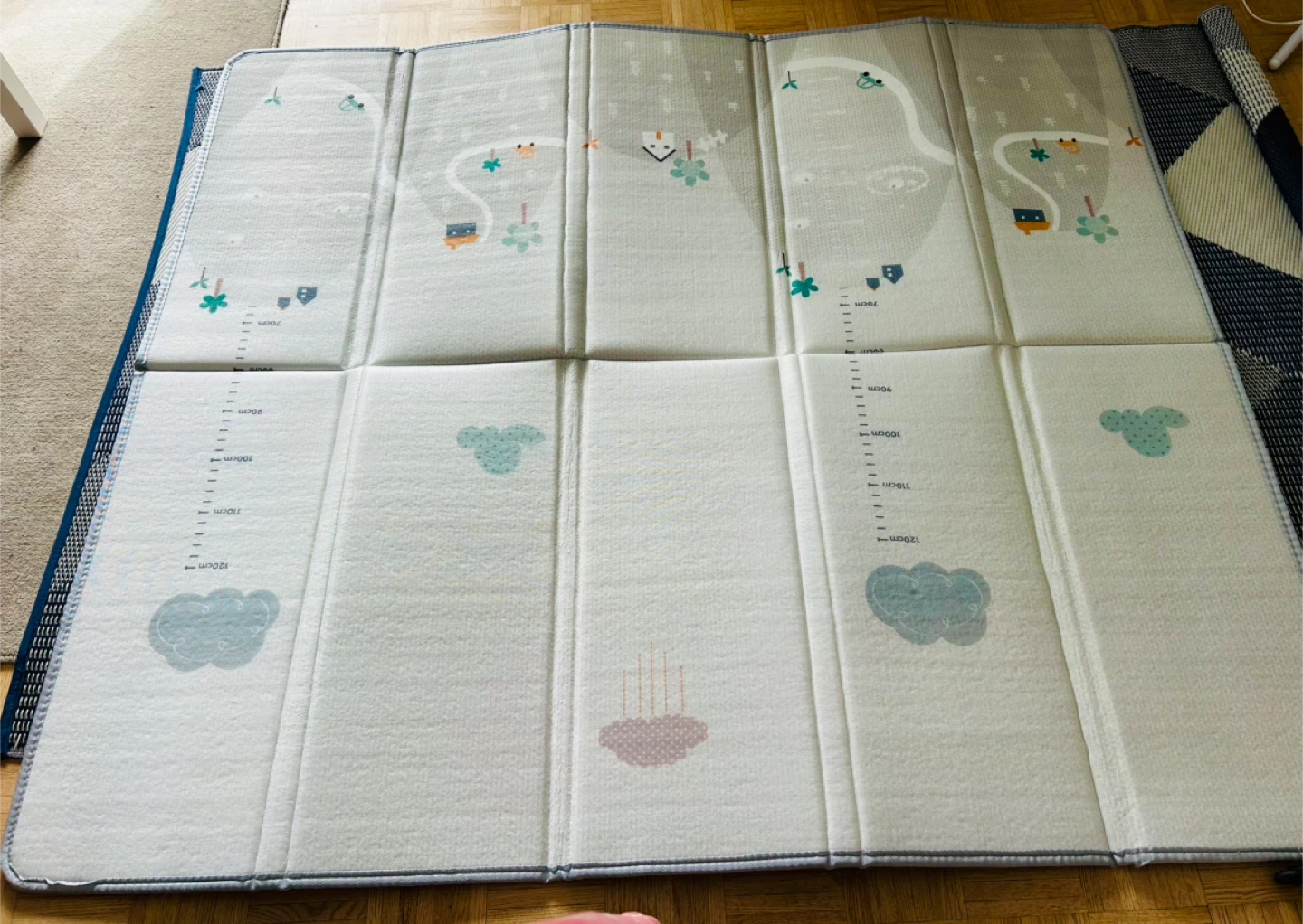 Folding Play Mat - open box new in pack - photo 2
