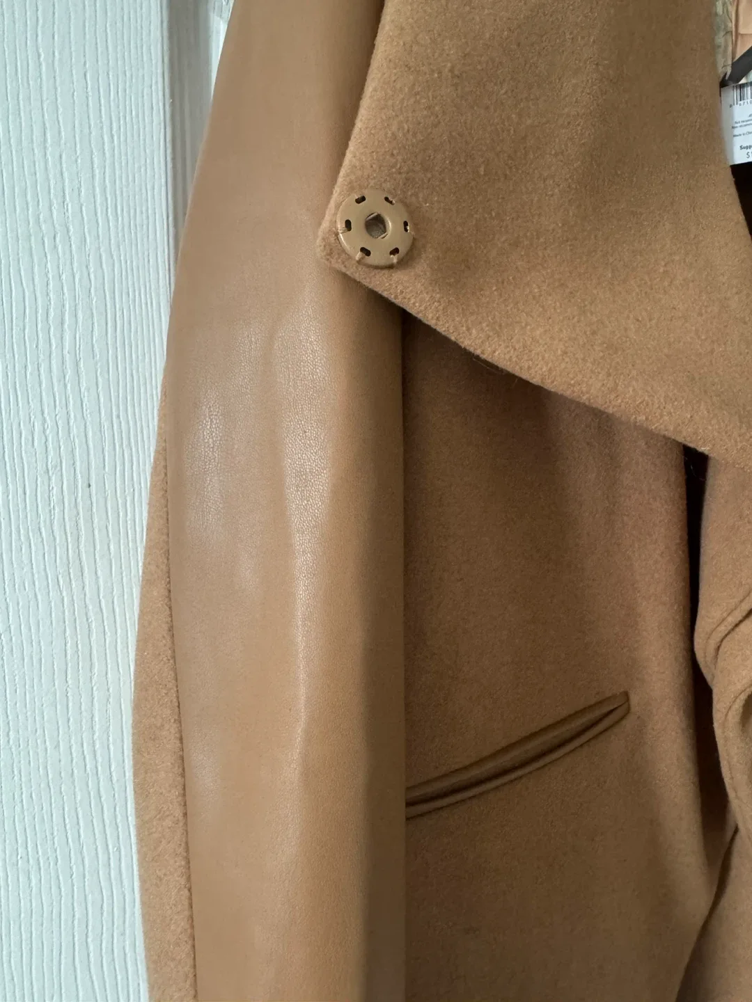 New CP camel Brown Coat - Size S/M image indicator(3)