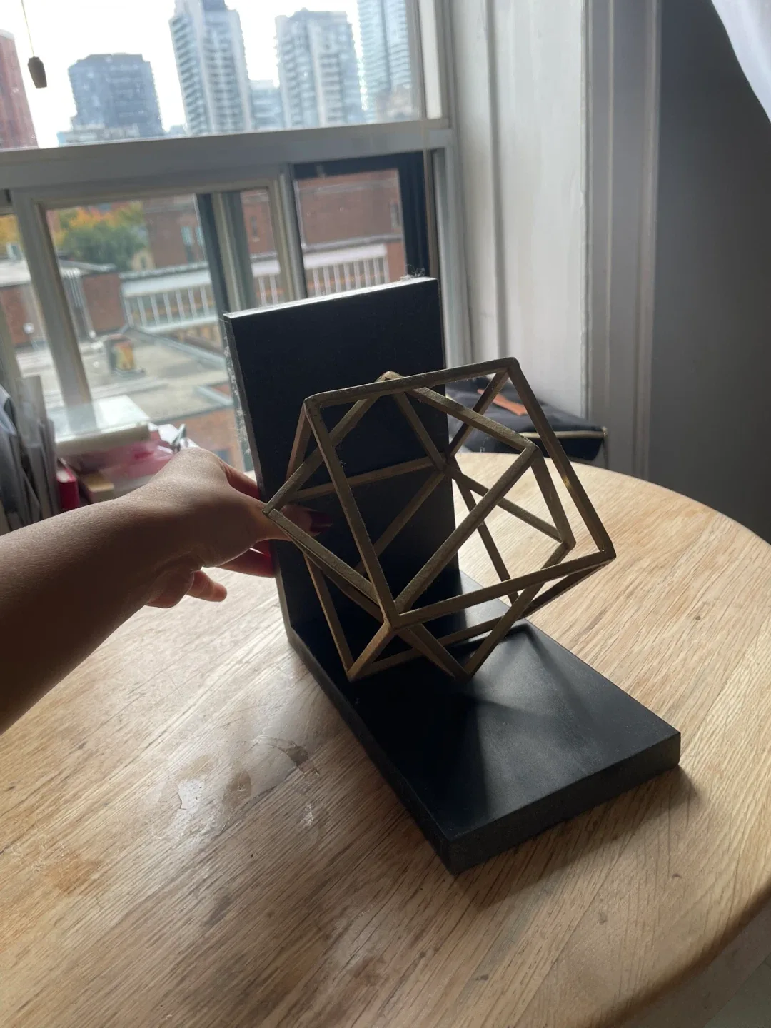 Geometric Bookend - Black & Gold image indicator(2)