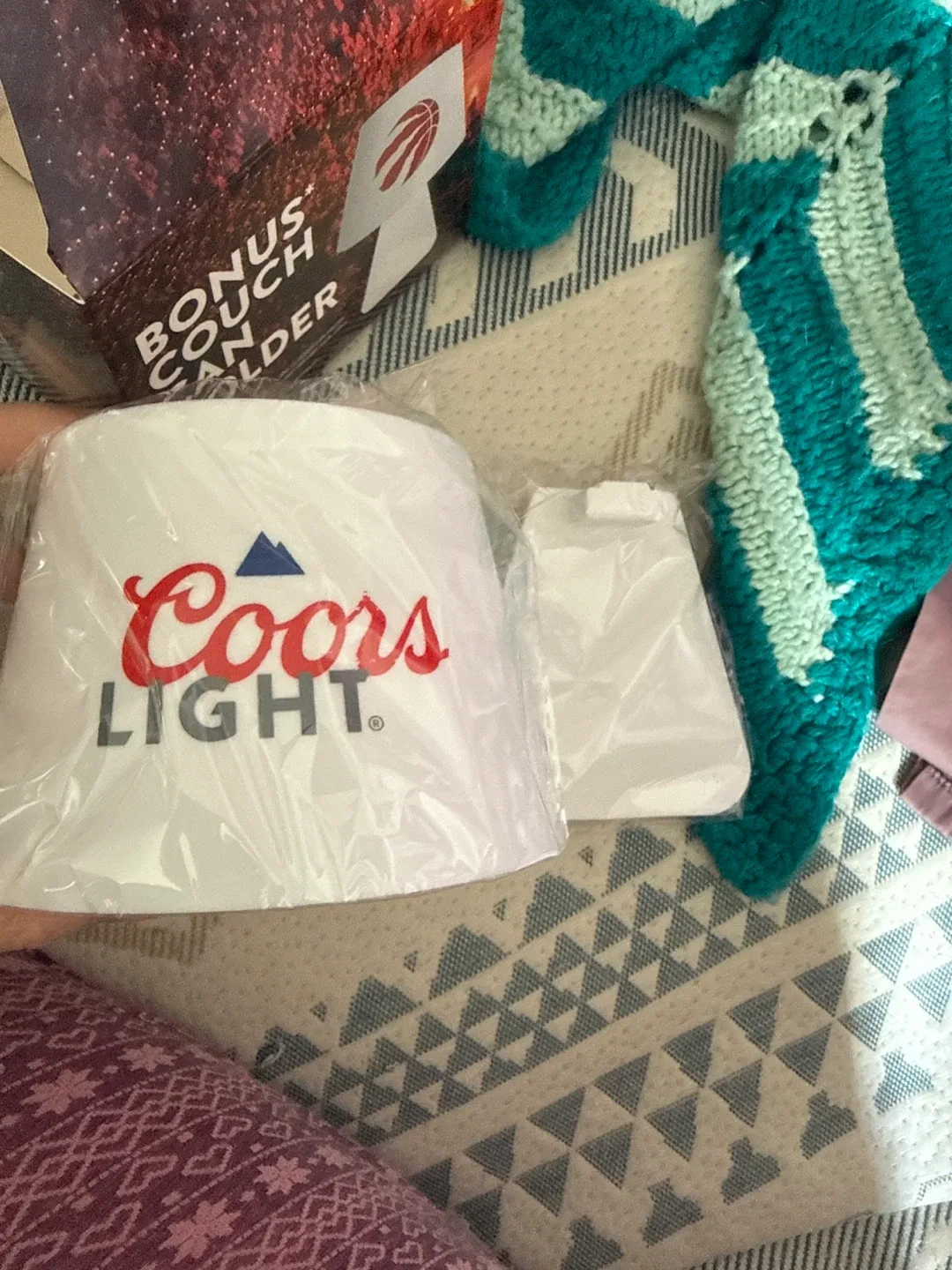 Coors Light Bonus Couch Can Holder - Raptors Edition image indicator(4)