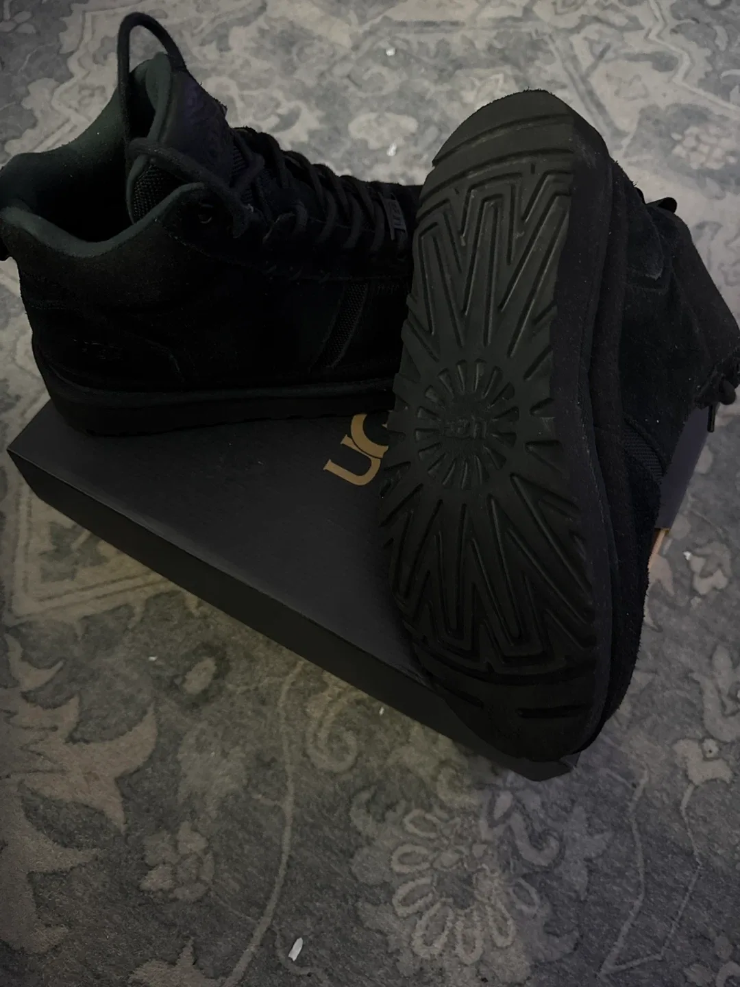 UGG Men's South Bay Sneaker High Black, Size 10 image indicator(2)