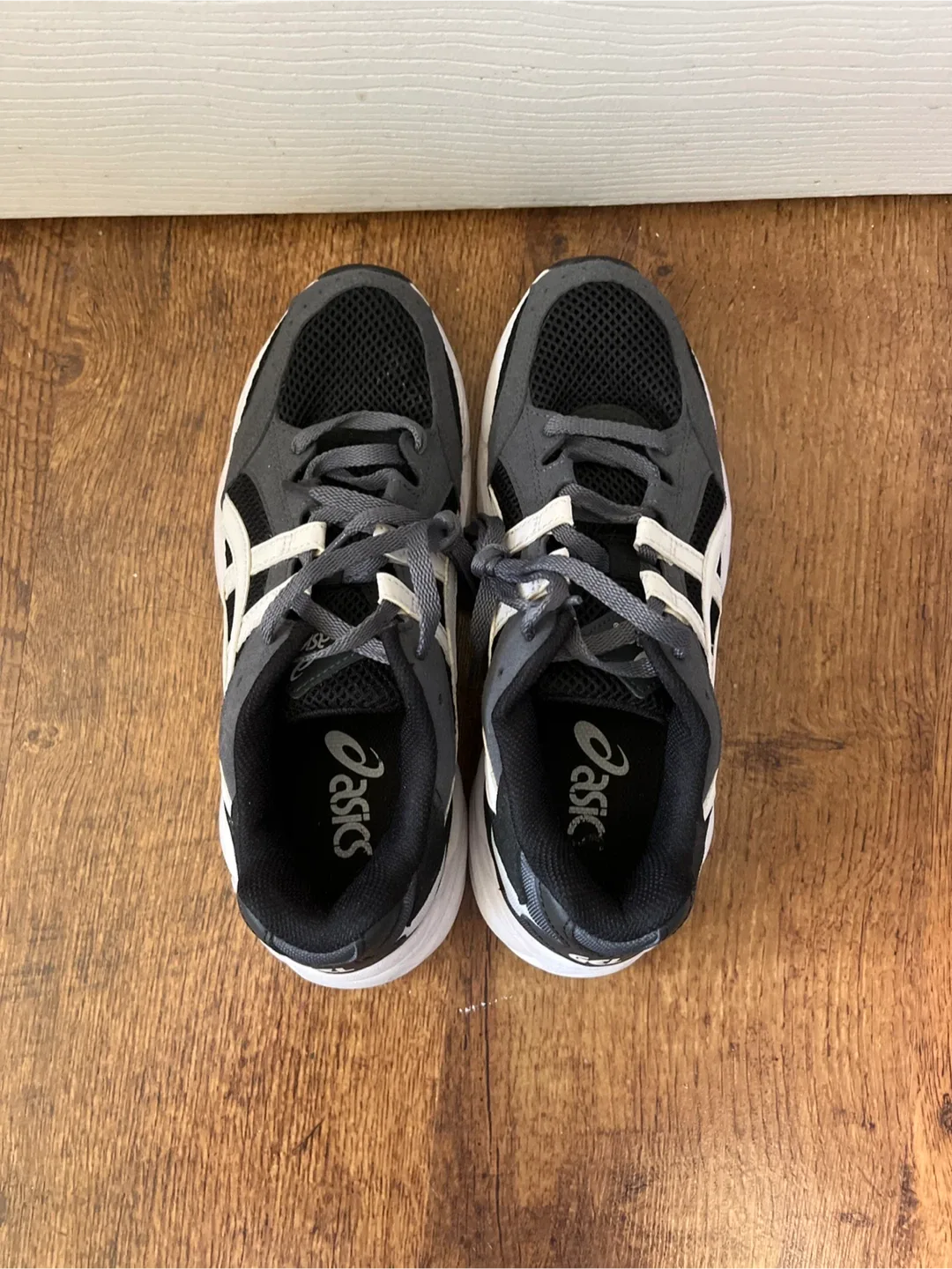 Asics Gel-Kayano 5 360 Sneakers, Size 7.5 / Euro 39 image indicator(2)