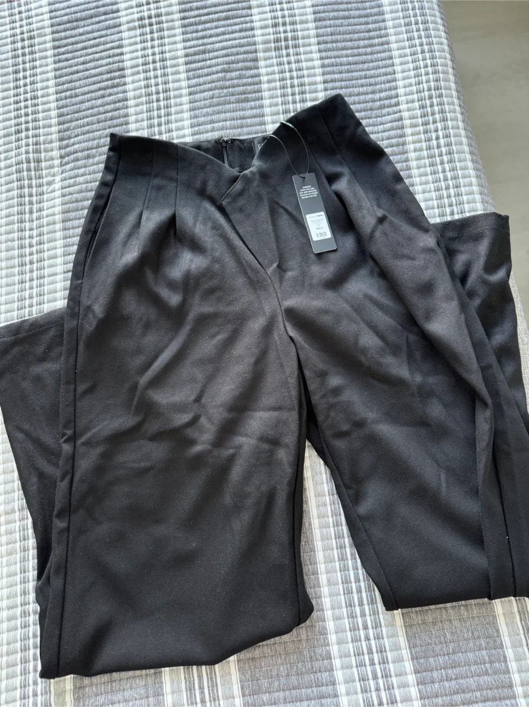 Hailey V Front Wide Leg Trouser 33″ - Black image indicator(4)