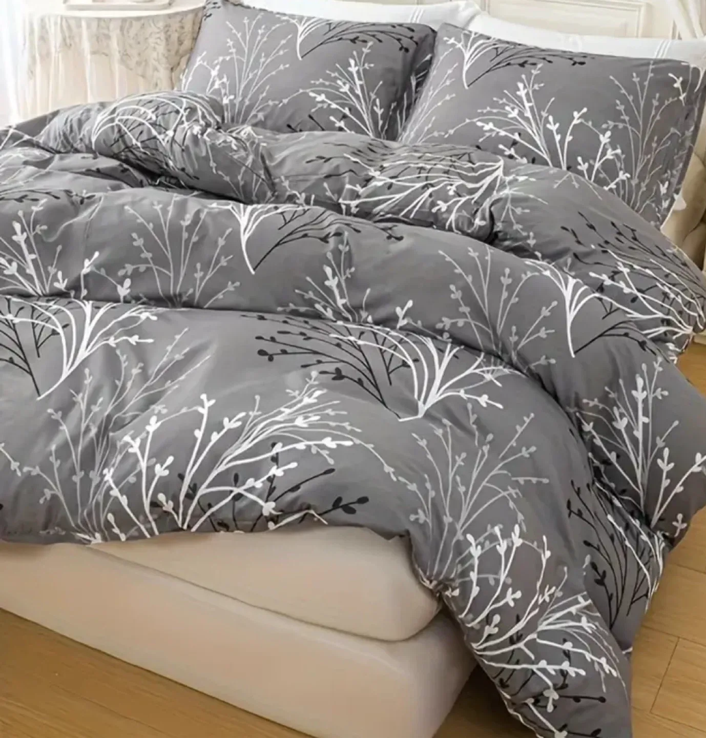7 pieces Grey Floral Bedding Set