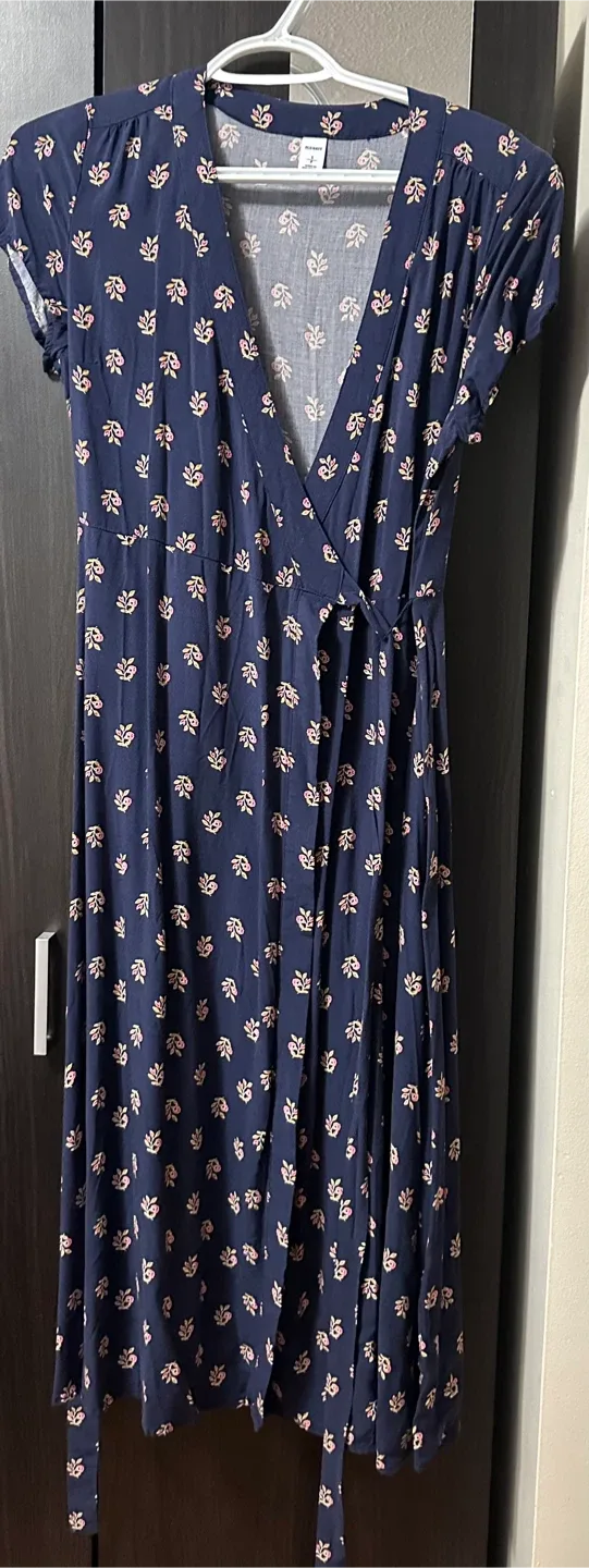 Floral Print Maxi Dresses - Assorted Styles image indicator(8)