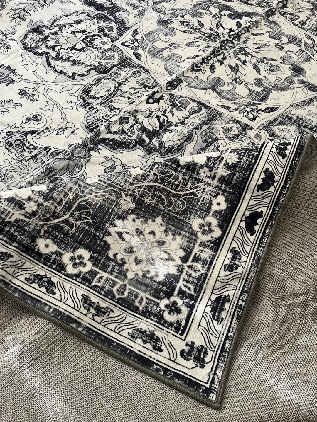 Brand New 8x10ft Grey Soft Area Rug image indicator(2)