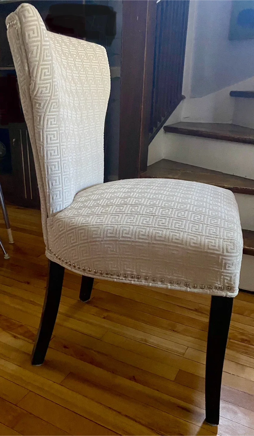 Modern Armless Accent Chair image indicator(2)