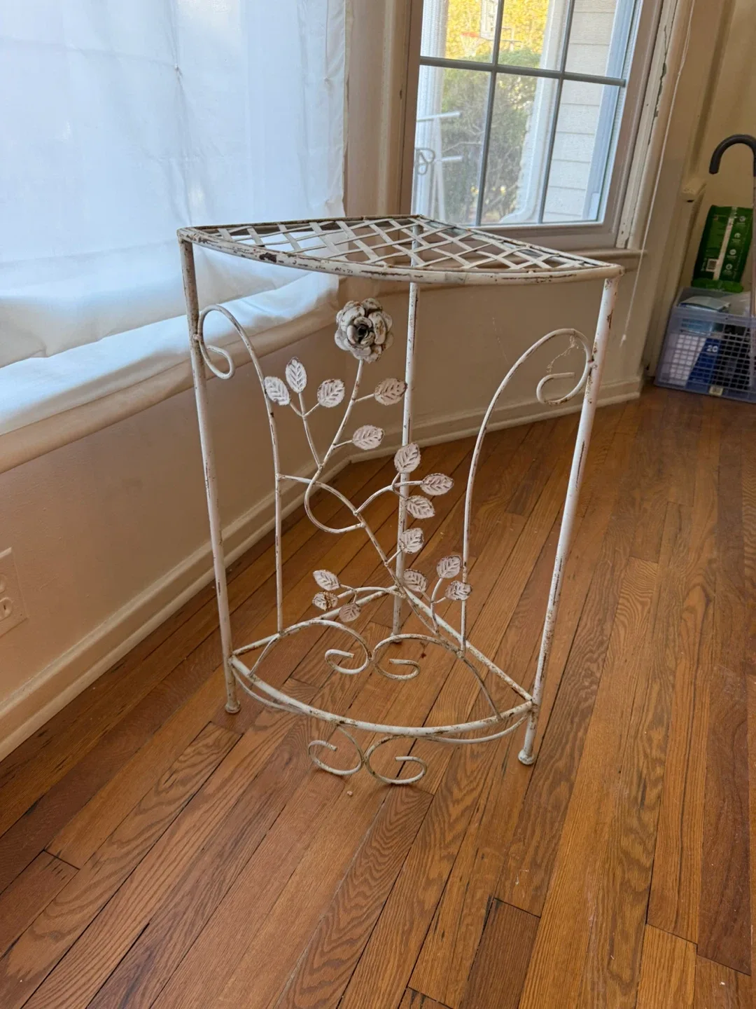 White Metal Corner Shelf Plant Stand thumbnail