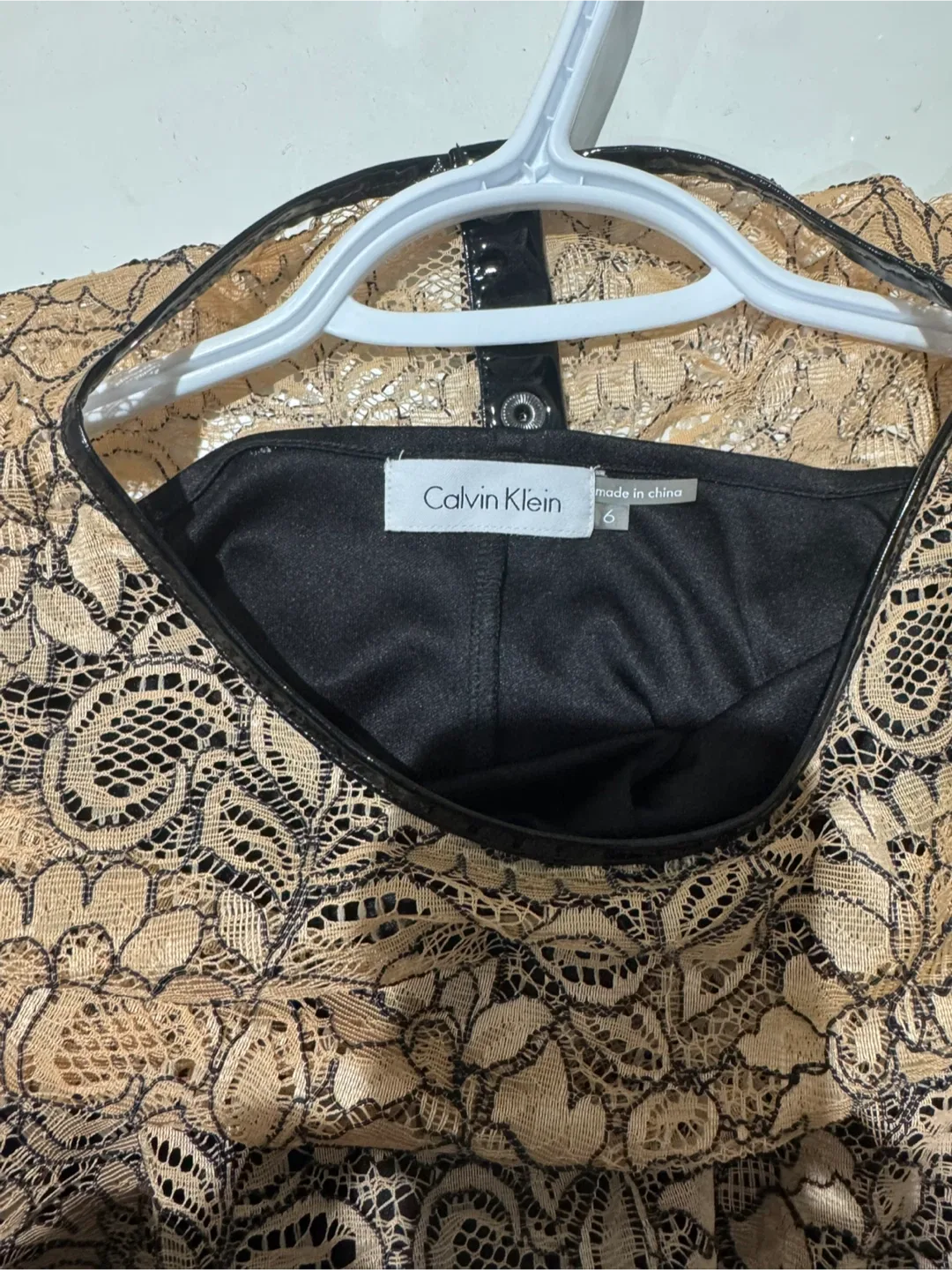 Calvin Klein Lace Cocktail Dress - Size 6 image indicator(4)