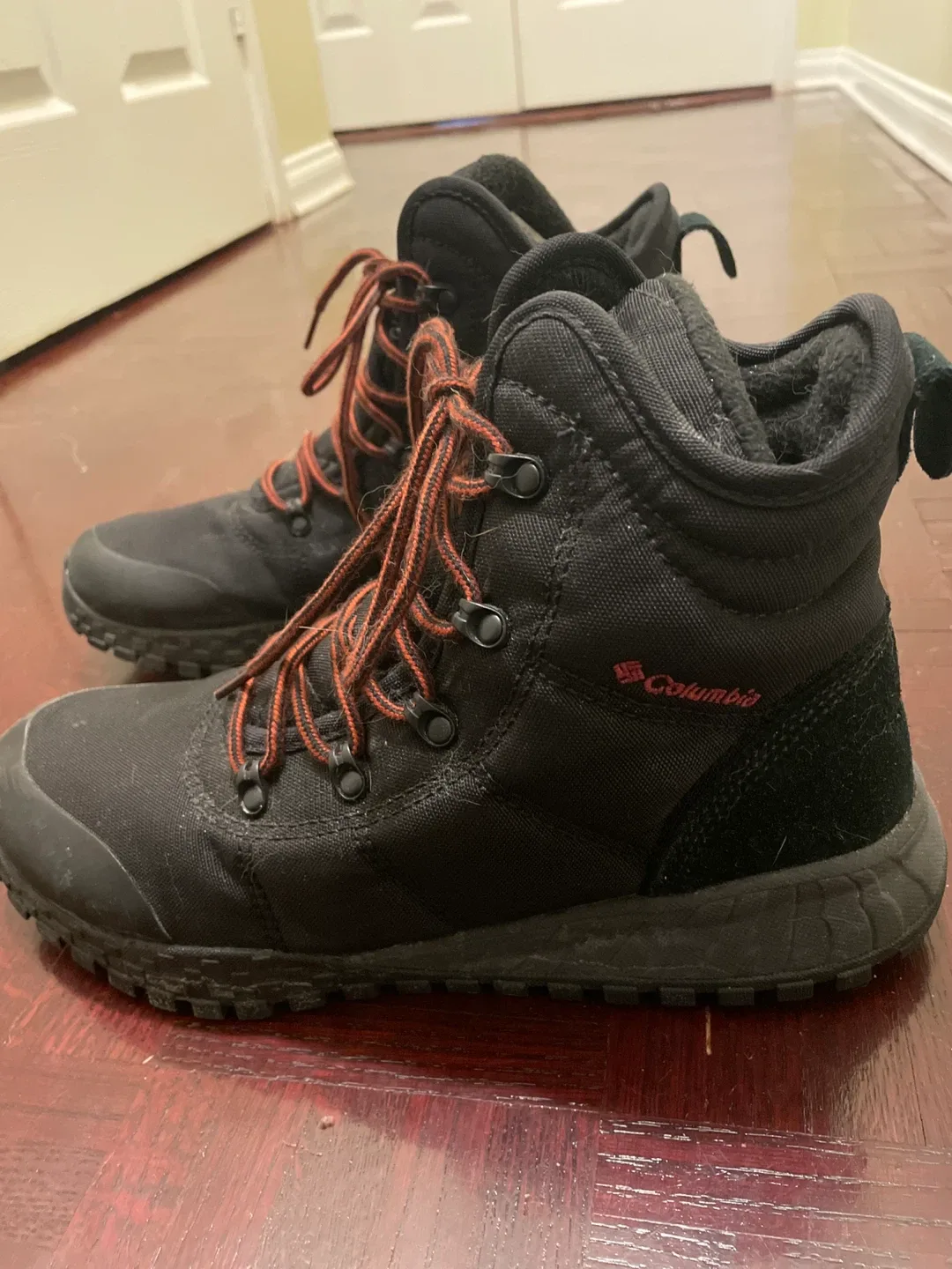 Columbia Mens Size 8 Black Winter Boots image indicator(3)